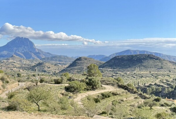 Country House In Relleu.