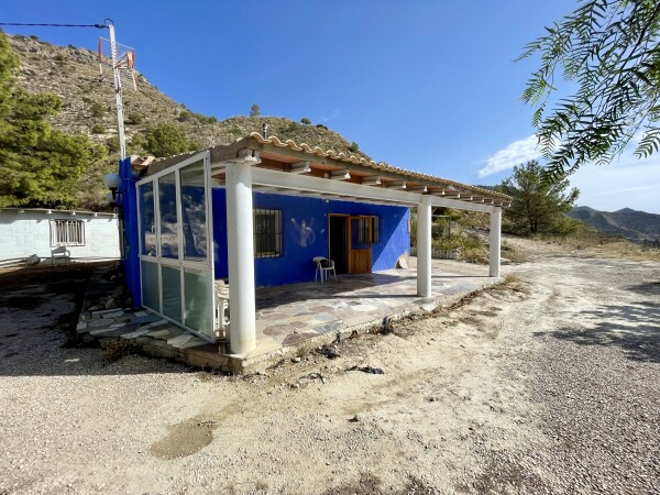 Land With House In Relleu.